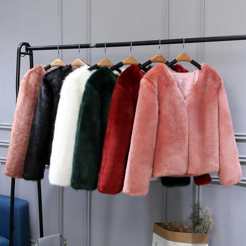 short_fur_coat_womens_e95bdbf7-1ea6-4f81-a984-4df229e3dbfd